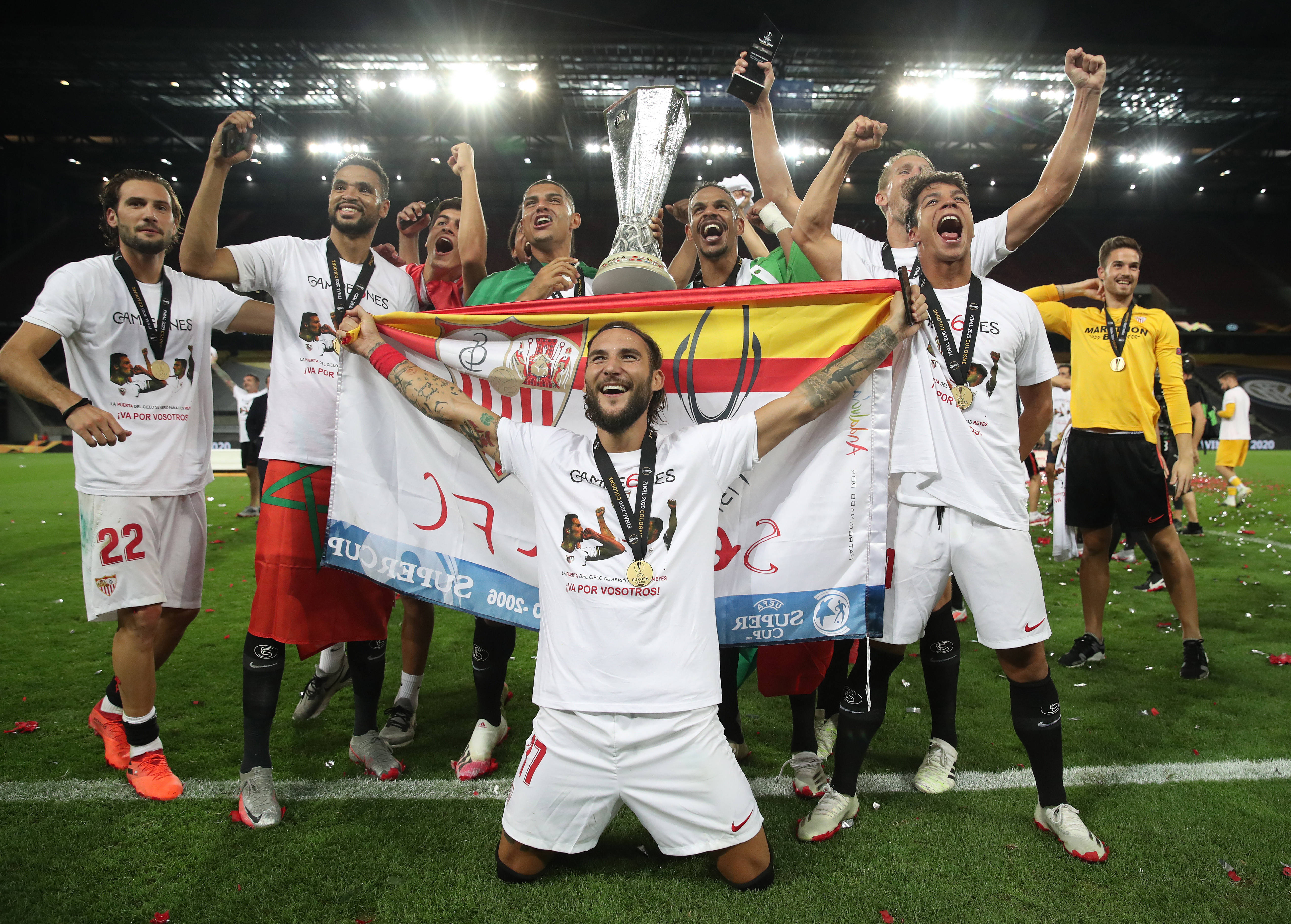 悦盈娱乐平台 -包含加时末段法甲焦点战，阿斯顿维拉战术微调，气氛紧张，更衣室氛围转暖的词条