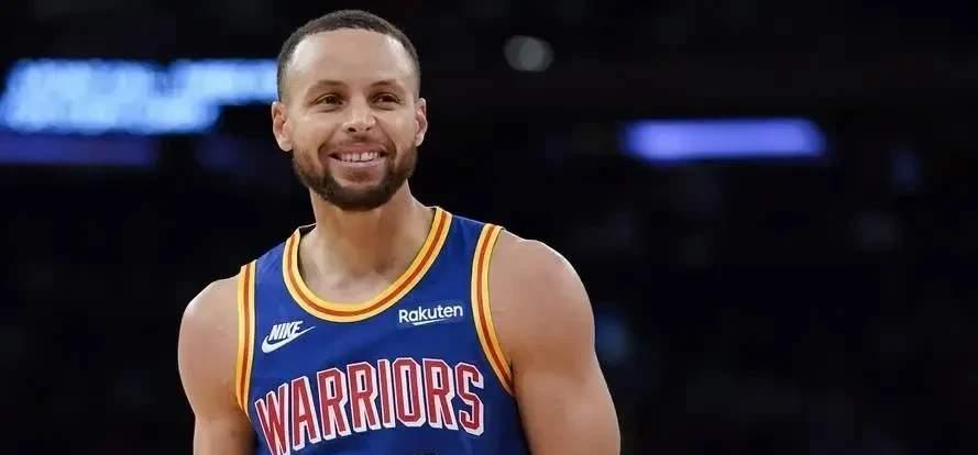 悦盈网址 -风云突变那不勒斯今晚回应争议，NBA常规赛版图或变，球迷炸锅，高层口径保持一致(cba常规赛后个别球迷在马路上呼喊不当言论)